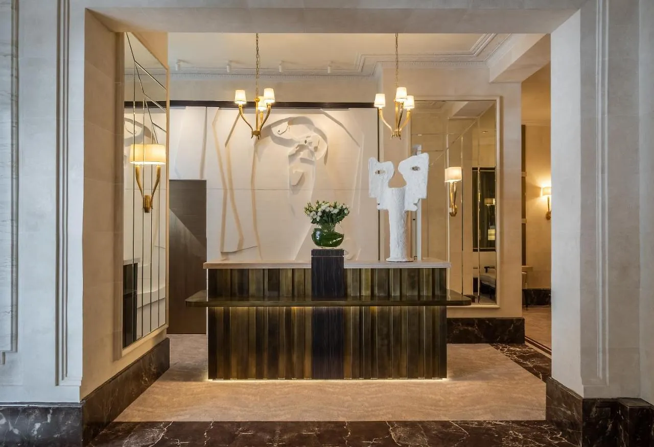 Elysia 5* Paris