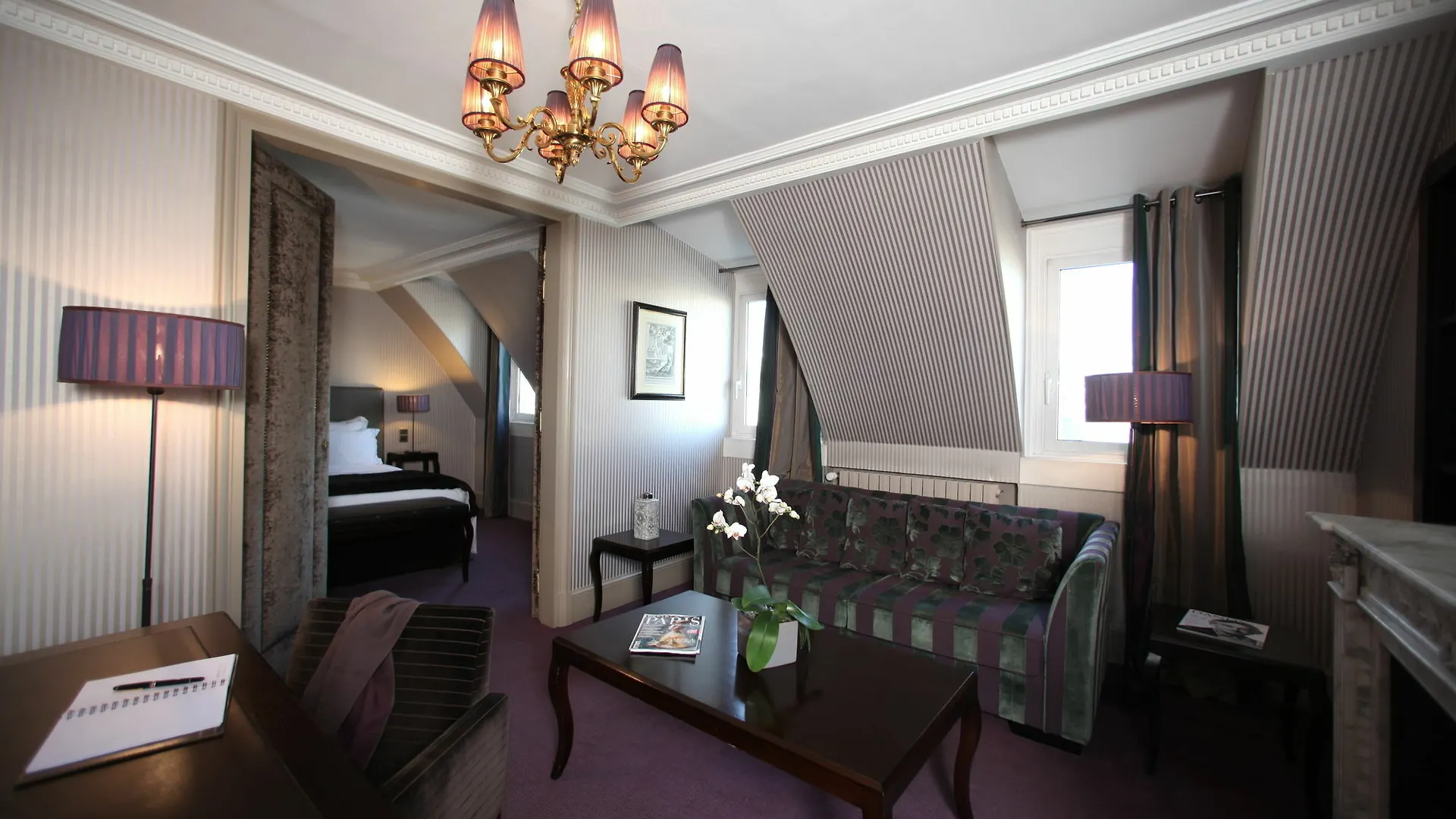 Hotel Elysia Paris