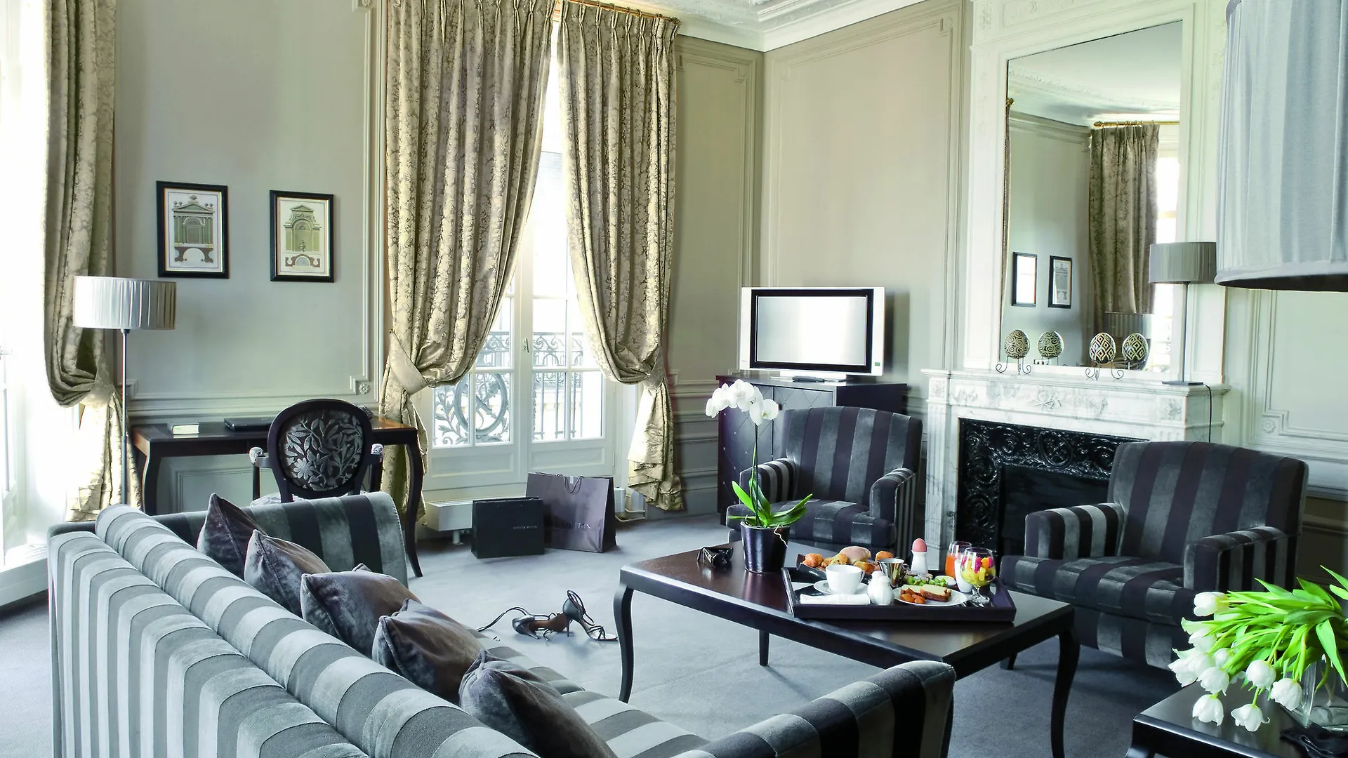 Hotel Elysia Paris